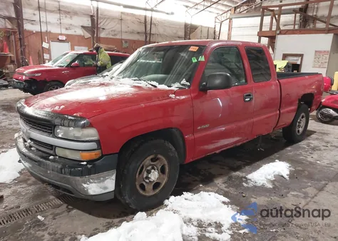 2001 Chevrolet Silverado 1500 из США, поврежденный, VIN 2GCEC19T111251342